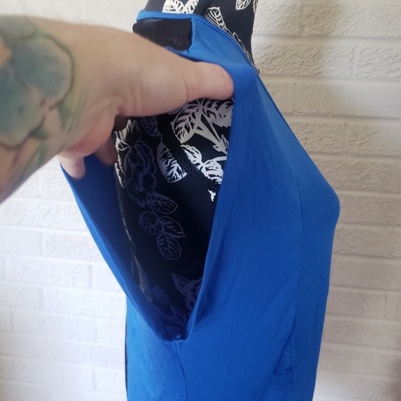 NWT Pink Lotus Athletic Top - Picture 5 of 10